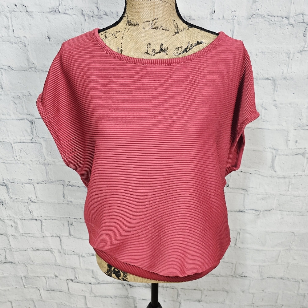 Savvi top Sz M/L short cap sleeve blouse ACL